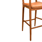 Banqueta Britney 55cm Madeira Maciça Com Braço | Courino Cara